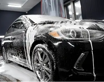 Автомобиль в пене