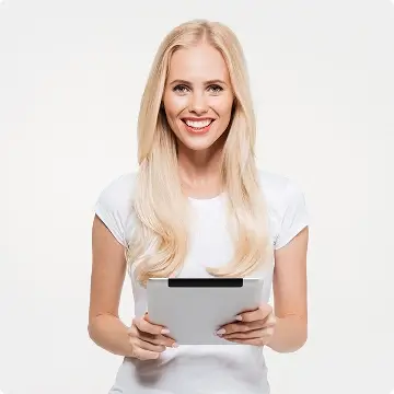 Девушка с планшетом